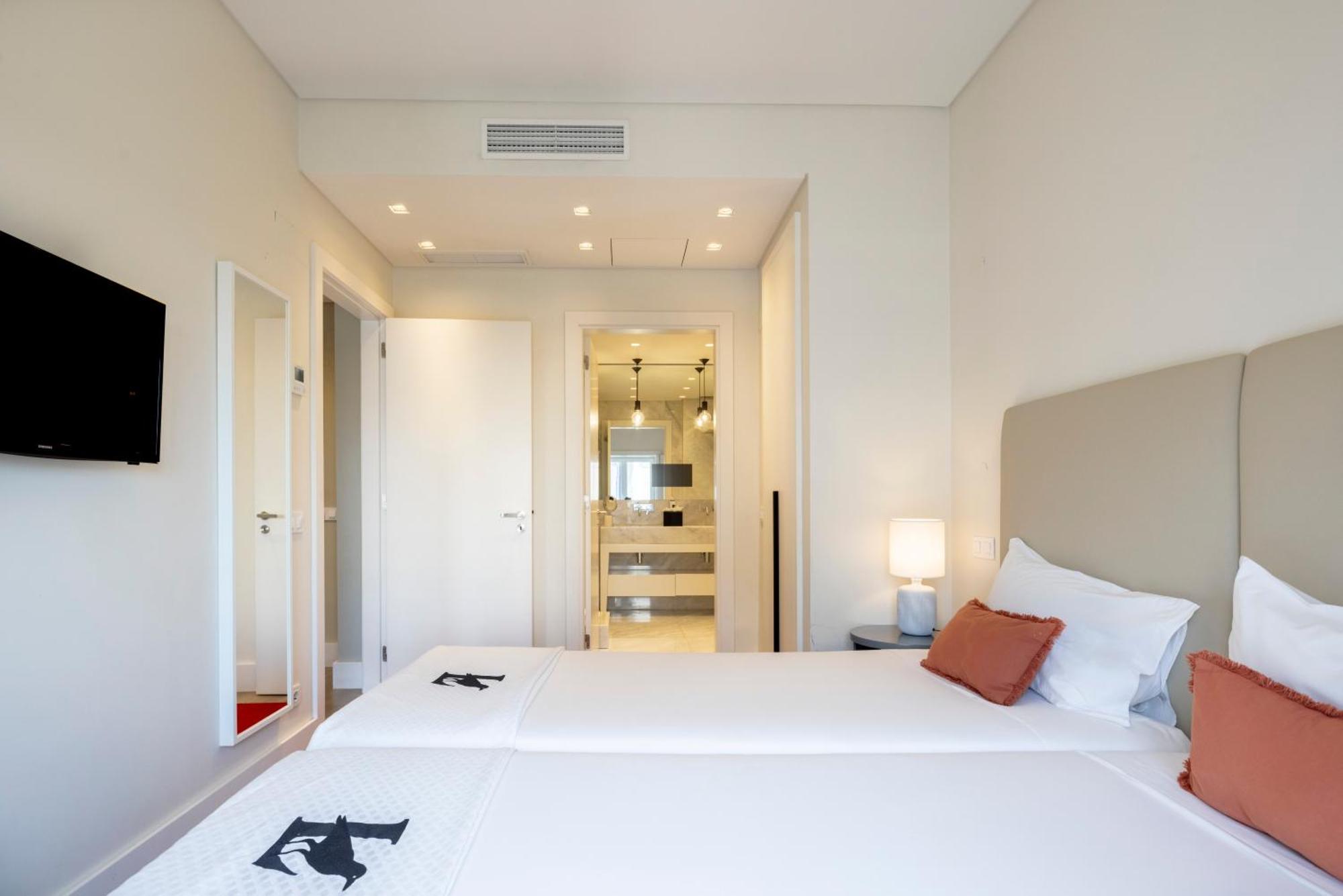 Chiado Mercy Apartments | Lisbon Best Apartments Exterior photo